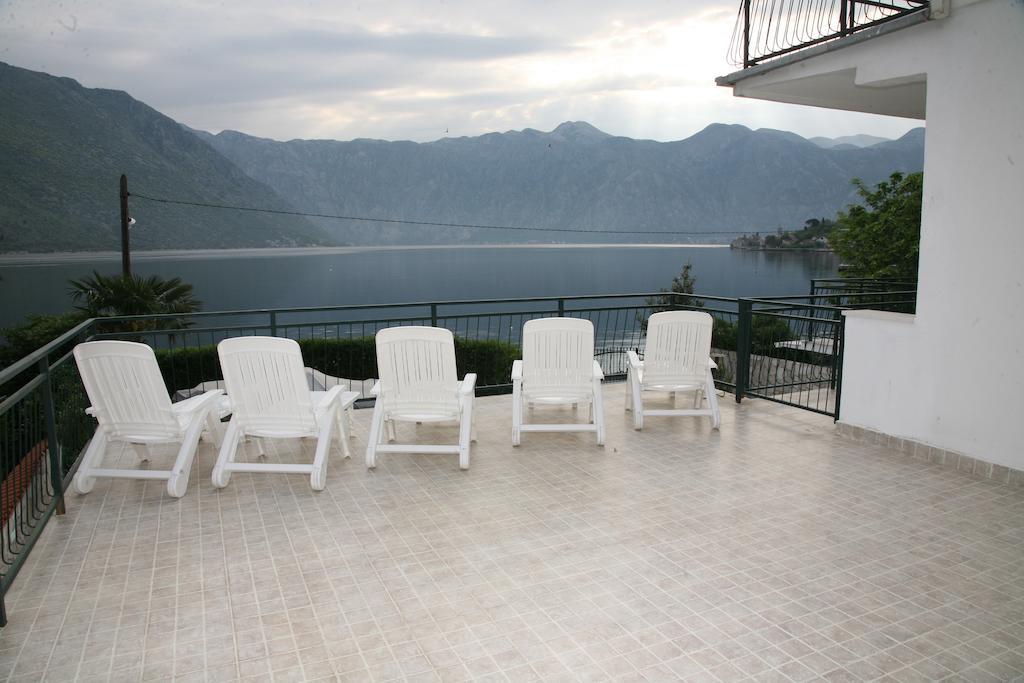 Apartments Iva Kotor Exteriör bild
